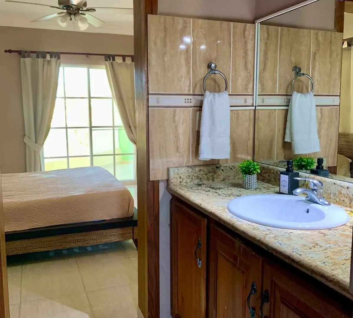 Palm Suites E-6-Two-Level Apartment With A View Of The Pool プンタ・カナ